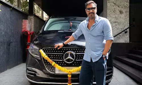 अजय देवगन ने खुद को दिया 1.40 करोड़ की लग्जरी कार का तोहफा, सितारों ने दी खास बधाई