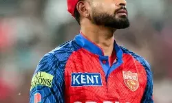 आईपीएल 2026: पंजाब किंग्स के कप्तान श्रेयस अय्यर पर 24 लाख का जुर्माना लगाया गया आईपीएल 2026: पंजाब किंग्स के कप्तान श्रेयस अय्यर पर 24 लाख का जुर्माना लगाया गया