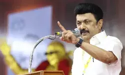 स्टालिन ने प्रधान को लिखा पत्र, ‘तीन भाषा नीति’ और हिंदी थोपने के आरोप पर घमासान स्टालिन ने प्रधान को लिखा पत्र, ‘तीन भाषा नीति’ और हिंदी थोपने के आरोप पर घमासान