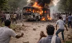 जोधपुर में बस दुर्घटना में एक व्यक्ति की मौत, गुस्साई भीड़ ने वाहन में आग लगा दी जोधपुर में बस दुर्घटना में एक व्यक्ति की मौत, गुस्साई भीड़ ने वाहन में आग लगा दी