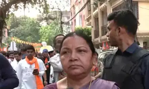 बंगाल चुनाव: सुवेंदु अधिकारी के कैंपेन में अर्चना मजूमदार ने लिया हिस्सा, बोलीं- लोग भाजपा को वोट देंगे बंगाल चुनाव: सुवेंदु अधिकारी के कैंपेन में अर्चना मजूमदार ने लिया हिस्सा, बोलीं- लोग भाजपा को वोट देंगे