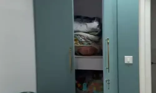 ग्रेटर नोएडा में मेड बनकर आई महिला ने बुजुर्ग को बेहोश कर उड़ाए गहने, नकदी