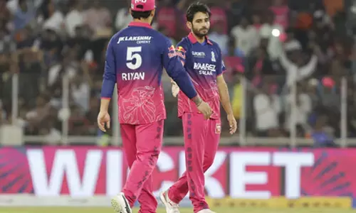 आईपीएल 2026: रवि बिश्नोई की फिरकी का चला जादू, आरआर ने रोमांचक मुकाबले में जीटी को 6 रन से हराया आईपीएल 2026: रवि बिश्नोई की फिरकी का चला जादू, आरआर ने रोमांचक मुकाबले में जीटी को 6 रन से हराया