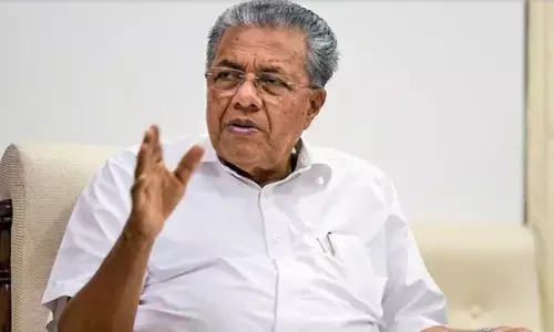 पिनराई विजयन का राहुल गांधी पर तीखा हमला, बोले- वामपंथ को लेक्चर देना ‘राजनीतिक अज्ञानता’ पिनराई विजयन का राहुल गांधी पर तीखा हमला, बोले- वामपंथ को लेक्चर देना ‘राजनीतिक अज्ञानता’