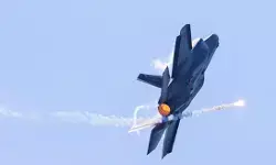 ईरान में अमेरिकी विमान क्रैश, पायलट लापता ईरान में अमेरिकी विमान क्रैश, पायलट लापता