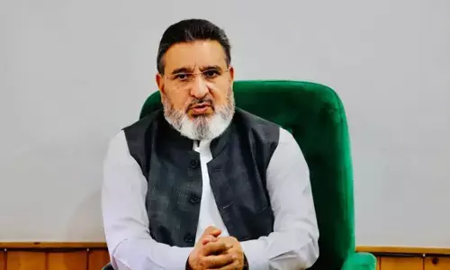 श्रीनगर में बुखारी की मांग– आर्थिक उत्थान के लिए ठोस नीतियां श्रीनगर में बुखारी की मांग– आर्थिक उत्थान के लिए ठोस नीतियां