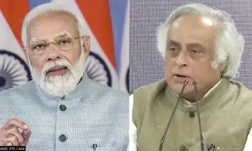 लोकसभा-विधानसभा सीटों की बढ़ोतरी के प्रस्ताव पर कांग्रेस ने पीएम मोदी पर साधा निशाना लोकसभा-विधानसभा सीटों की बढ़ोतरी के प्रस्ताव पर कांग्रेस ने पीएम मोदी पर साधा निशाना