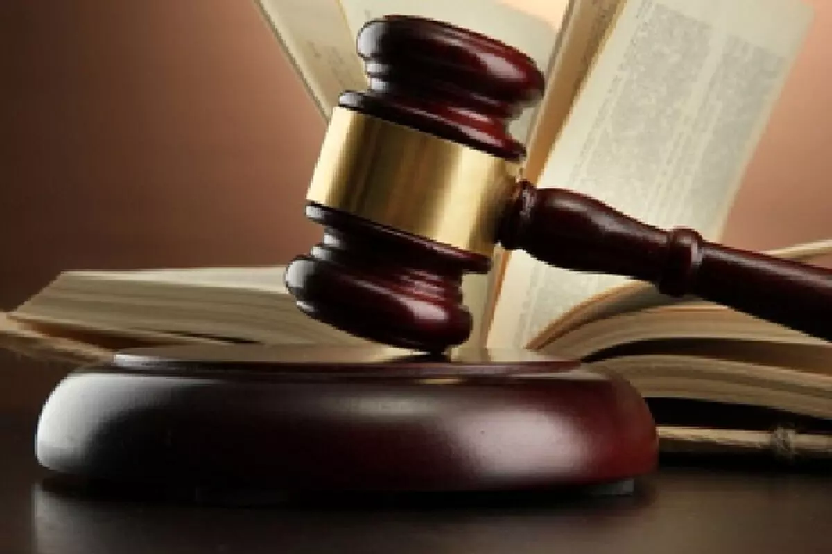 तमिलनाडु: सत्तनकुलम हिरासत में हुई मौतों के मामले में नौ पुलिसकर्मियों को मौत की सजा तमिलनाडु: सत्तनकुलम हिरासत में हुई मौतों के मामले में नौ पुलिसकर्मियों को मौत की सजा