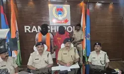 झारखंड: रांची में ‘ऑनर किलिंग’ के चलते नाबालिग लड़की की हत्या, दो गिरफ्तार झारखंड: रांची में ‘ऑनर किलिंग’ के चलते नाबालिग लड़की की हत्या, दो गिरफ्तार
