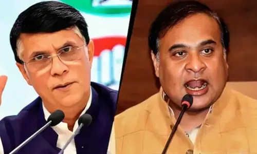 हिमंत की पत्नी के पास तीन देशों के पासपोर्ट और संपत्ति पर कांग्रेस का दावा, सीएम हिमंत का पलटवार हिमंत की पत्नी के पास तीन देशों के पासपोर्ट और संपत्ति पर कांग्रेस का दावा, सीएम हिमंत का पलटवार