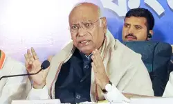 असम में खड़गे के जहरीला सांप वाले बयान पर भाजपा ने दर्ज कराई एफआईआर
