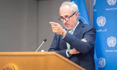 ईरानी बुनियादी ढांचों पर हमले की अमेरिकी धमकी से संयुक्त राष्ट्र चिंतित; प्रवक्ता ने जताई आपत्ति ईरानी बुनियादी ढांचों पर हमले की अमेरिकी धमकी से संयुक्त राष्ट्र चिंतित; प्रवक्ता ने जताई आपत्ति
