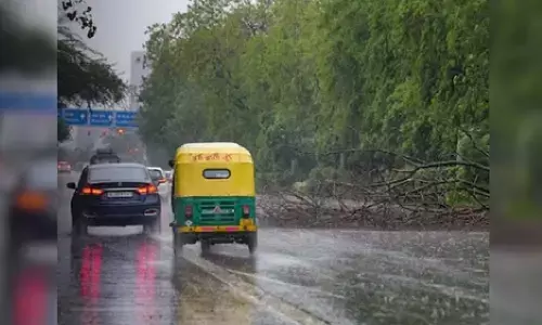 दिल्ली-एनसीआर में बारिश से मौसम हुआ सुहाना, दो दिन होगी बरसात; IMD ने जारी किया यलो अलर्ट