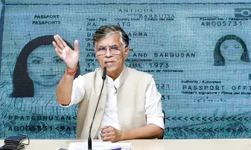 पासपोर्ट विवाद: असम पुलिस ने पवन खेड़ा पर जालसाजी और मानहानि के आरोप में केस दर्ज किया पासपोर्ट विवाद: असम पुलिस ने पवन खेड़ा पर जालसाजी और मानहानि के आरोप में केस दर्ज किया