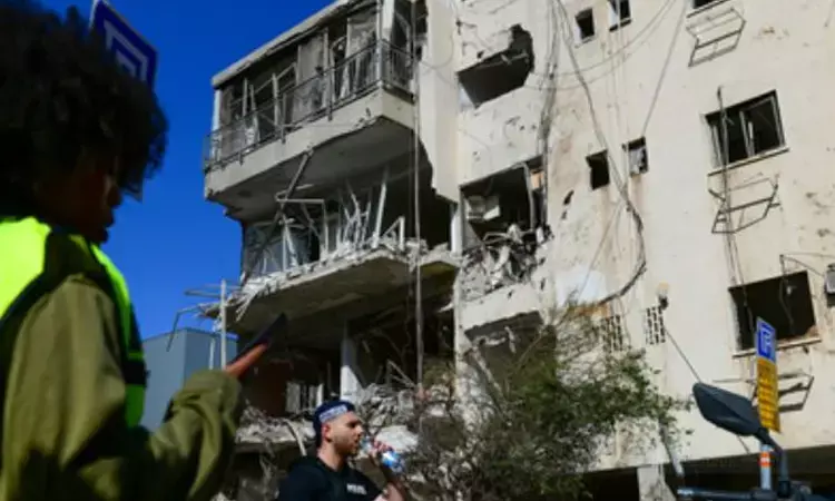 ईरान में भारतीयों को दूतावास की सलाह, 48 घंटे तक सुरक्षित जगह पर रहें