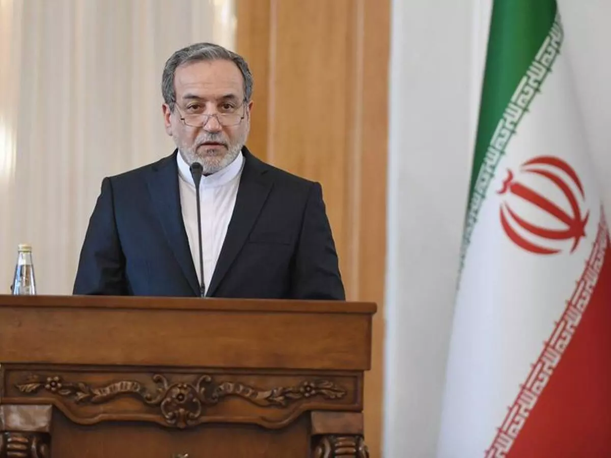 ट्रंप-ईरान वार्ता: 14 दिन का युद्धविराम, स्ट्रेट ऑफ होर्मुज खुला ट्रंप-ईरान वार्ता: 14 दिन का युद्धविराम, स्ट्रेट ऑफ होर्मुज खुला