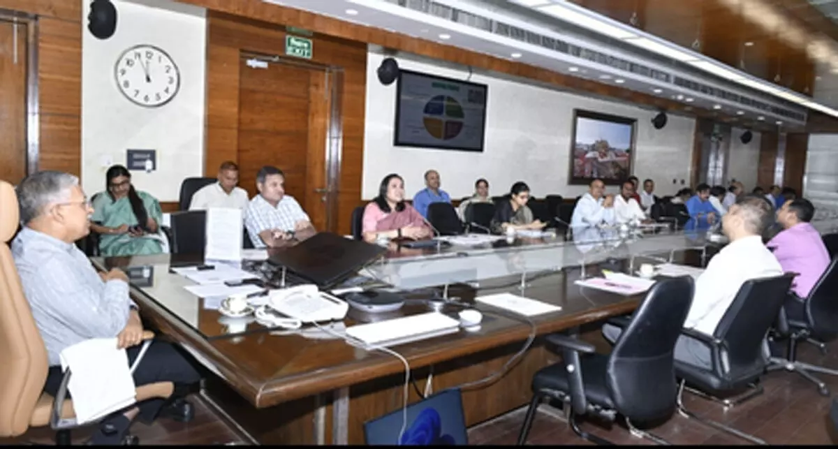 यूपी में 10 अप्रैल तक जनगणना-2027 के पहले चरण की तैयारी पूरी करने का निर्देश यूपी में 10 अप्रैल तक जनगणना-2027 के पहले चरण की तैयारी पूरी करने का निर्देश