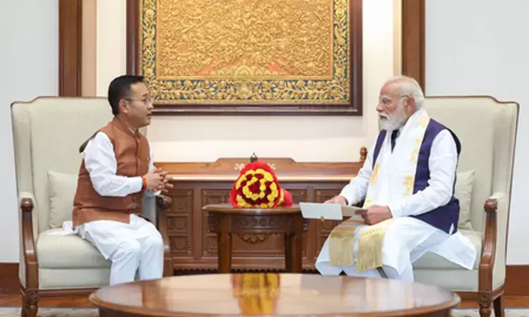 सिक्किम के मुख्यमंत्री प्रेम सिंह तमांग ने प्रधानमंत्री मोदी से मुलाकात की