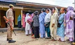विधानसभा चुनाव : असम, केरल और पुडुचेरी में भारी मतदान, दो राज्यों में रिकॉर्ड वोटिंग