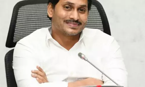 वाईएसआरसीपी ने आपत्तिजनक टीवी टिप्पणियों पर एनबीडीए और एनसीडब्ल्यू से की शिकायत, सख्त कार्रवाई की मांग वाईएसआरसीपी ने आपत्तिजनक टीवी टिप्पणियों पर एनबीडीए और एनसीडब्ल्यू से की शिकायत, सख्त कार्रवाई की मांग