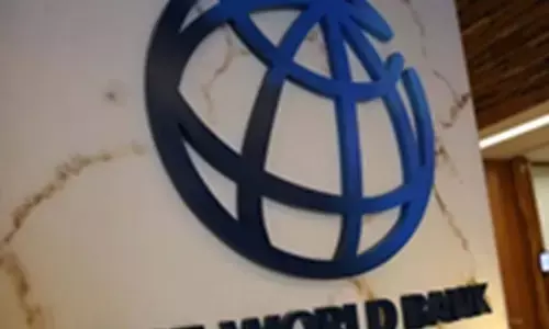 घरेलू मांग और सेवा क्षेत्र भारत की अर्थव्यवस्था को बना रहे मजबूत, कर सुधारों ने बढ़ाया निवेशकों का भरोसा घरेलू मांग और सेवा क्षेत्र भारत की अर्थव्यवस्था को बना रहे मजबूत, कर सुधारों ने बढ़ाया निवेशकों का भरोसा