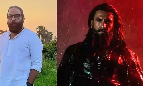 संदीप रेड्डी वांगा को भा गई धुरंधर: द रिवेंज, आदित्य धर को बताया काली नजर से बचने का तरीका संदीप रेड्डी वांगा को भा गई धुरंधर: द रिवेंज, आदित्य धर को बताया काली नजर से बचने का तरीका