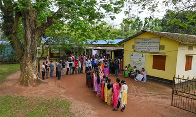 विधानसभा चुनाव 2026: असम, केरल और पुडुचेरी में रिकॉर्ड मतदान, शांतिपूर्ण तरीके से संपन्न विधानसभा चुनाव 2026: असम, केरल और पुडुचेरी में रिकॉर्ड मतदान, शांतिपूर्ण तरीके से संपन्न