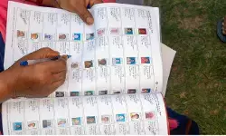 यूपी की फाइनल वोटर लिस्ट जारी, SIR के बाद अंतिम मतदाता सूची में 13.39 करोड़ वोटर, ऐसे चेक करें अपना नाम यूपी की फाइनल वोटर लिस्ट जारी, SIR के बाद अंतिम मतदाता सूची में 13.39 करोड़ वोटर, ऐसे चेक करें अपना नाम