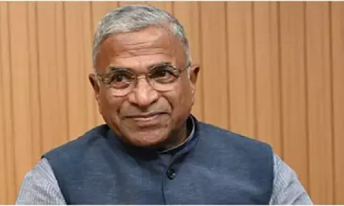 हरिवंश फिर बने राज्यसभा सांसद, जेडीयू ने नहीं भेजा तो सरकार ने किया नामित हरिवंश फिर बने राज्यसभा सांसद, जेडीयू ने नहीं भेजा तो सरकार ने किया नामित