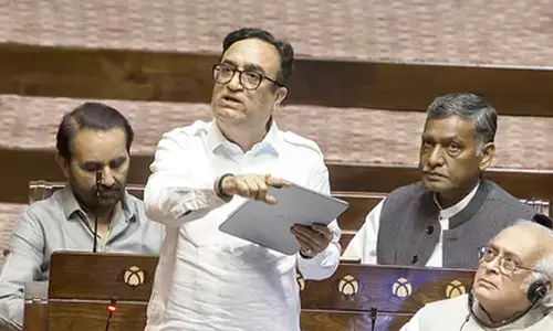 दिल्ली की जहरीली हवा पर कांग्रेस नेता अजय माकन की चेतावनी दिल्ली की जहरीली हवा पर कांग्रेस नेता अजय माकन की चेतावनी