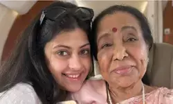 कौन हैं आशा भोसले की पोती जनाई भोसले? दादी के नक्शे-कदम पर चल बिखेर रहीं सुरीली आवाज का जादू कौन हैं आशा भोसले की पोती जनाई भोसले? दादी के नक्शे-कदम पर चल बिखेर रहीं सुरीली आवाज का जादू