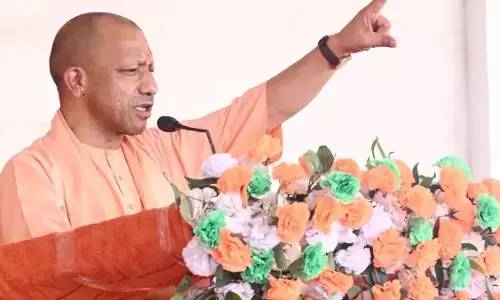 सीएम योगी का टीएमसी पर निशाना, तुष्टिकरण, माफियाराज और कट मनी की राजनीति का बताया प्रतीक सीएम योगी का टीएमसी पर निशाना, तुष्टिकरण, माफियाराज और कट मनी की राजनीति का बताया प्रतीक