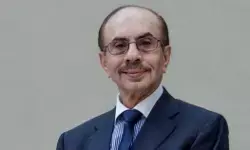 गोदरेज ग्रुप में बड़ा बदलाव: नादिर गोदरेज 25 साल बाद हो रहे रिटायर, पिरोजशा संभालेंगे कमान गोदरेज ग्रुप में बड़ा बदलाव: नादिर गोदरेज 25 साल बाद हो रहे रिटायर, पिरोजशा संभालेंगे कमान