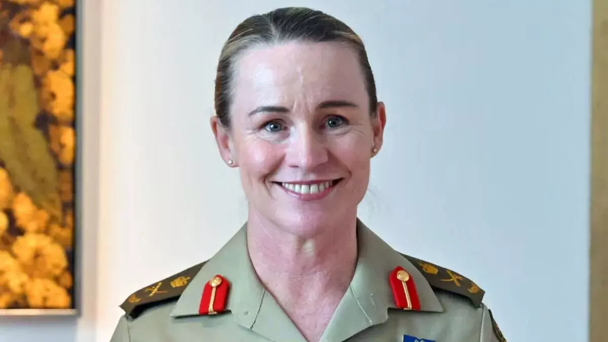 ऑस्ट्रेलिया: 125 साल के इतिहास में पहली बार महिला अफसर को सेना की कमान ऑस्ट्रेलिया: 125 साल के इतिहास में पहली बार महिला अफसर को सेना की कमान
