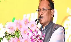 नारी शक्ति वंदन अधिनियम महिलाओं के लिए आरक्षण सुनिश्चित करने की दिशा में निर्णायक कदम : सीएम साय नारी शक्ति वंदन अधिनियम महिलाओं के लिए आरक्षण सुनिश्चित करने की दिशा में निर्णायक कदम : सीएम साय