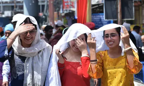 मध्य प्रदेश में शुष्क मौसम, तापमान में धीरे-धीरे वृद्धि की संभावना मध्य प्रदेश में शुष्क मौसम, तापमान में धीरे-धीरे वृद्धि की संभावना