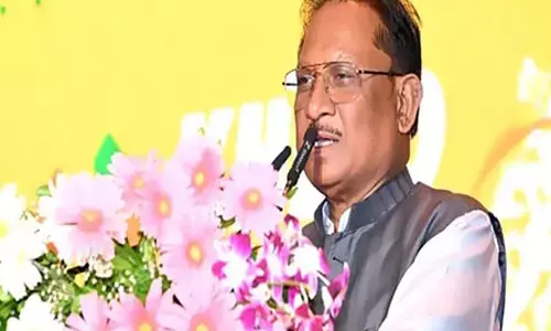 नारी शक्ति वंदन अधिनियम महिलाओं के लिए आरक्षण सुनिश्चित करने की दिशा में निर्णायक कदम : सीएम साय नारी शक्ति वंदन अधिनियम महिलाओं के लिए आरक्षण सुनिश्चित करने की दिशा में निर्णायक कदम : सीएम साय