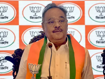 पीएम मोदी और अमित शाह को एआई से टारगेट करने वाली पोस्ट्स पर भाजपा ने टीएमसी के खिलाफ चुनाव आयोग से शिकायत दर्ज की पीएम मोदी और अमित शाह को एआई से टारगेट करने वाली पोस्ट्स पर भाजपा ने टीएमसी के खिलाफ चुनाव आयोग से शिकायत दर्ज की