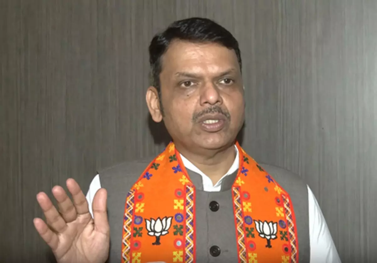 फडणवीस का हमला- ‘ममता डेमोग्राफिक बदलाव से सत्ता बचा रही हैं’ फडणवीस का हमला- ‘ममता डेमोग्राफिक बदलाव से सत्ता बचा रही हैं’