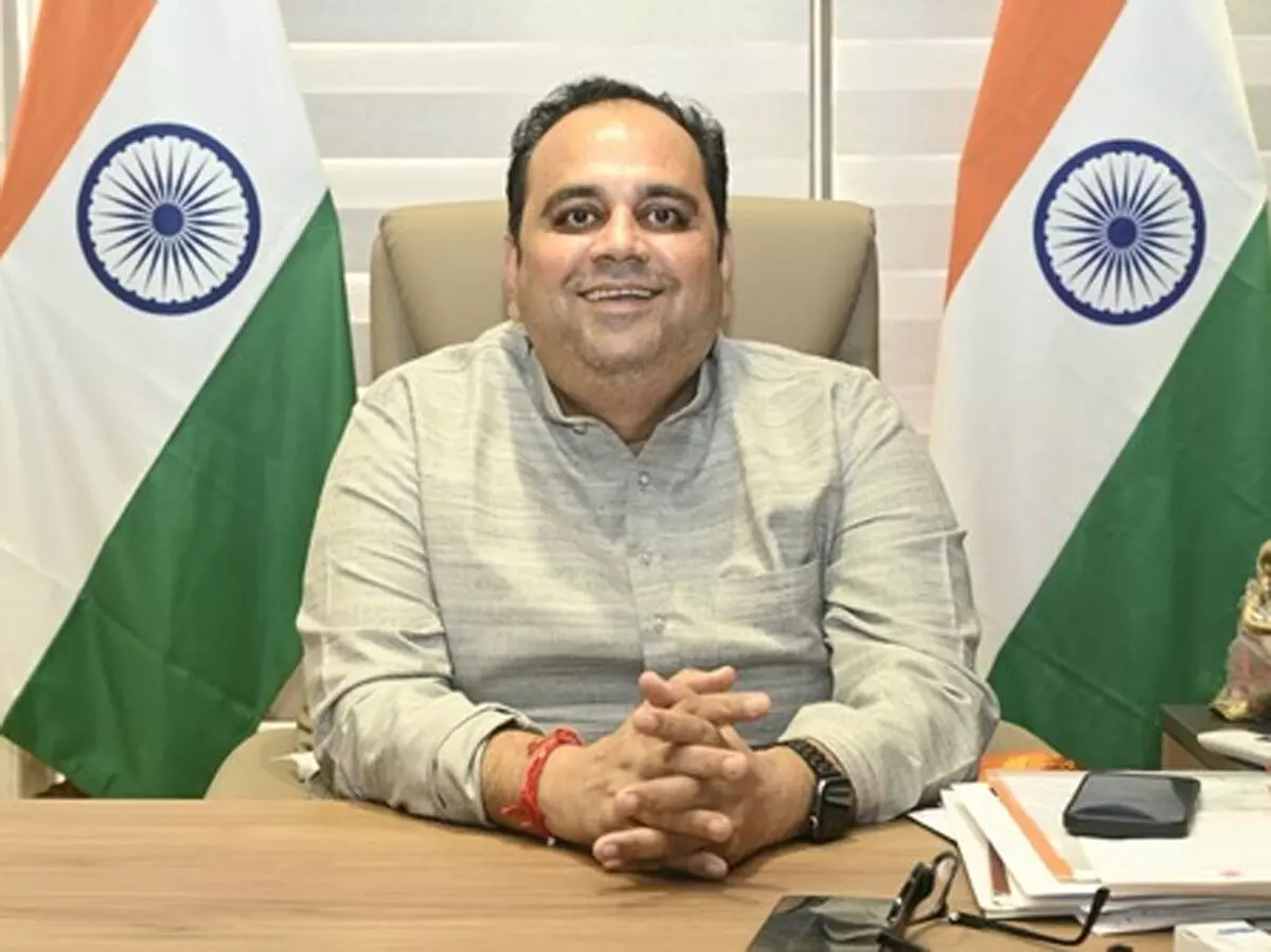 डीटीसी ने घाटे से निकाला रास्ता, आय में 173 करोड़ की छलांग डीटीसी ने घाटे से निकाला रास्ता, आय में 173 करोड़ की छलांग