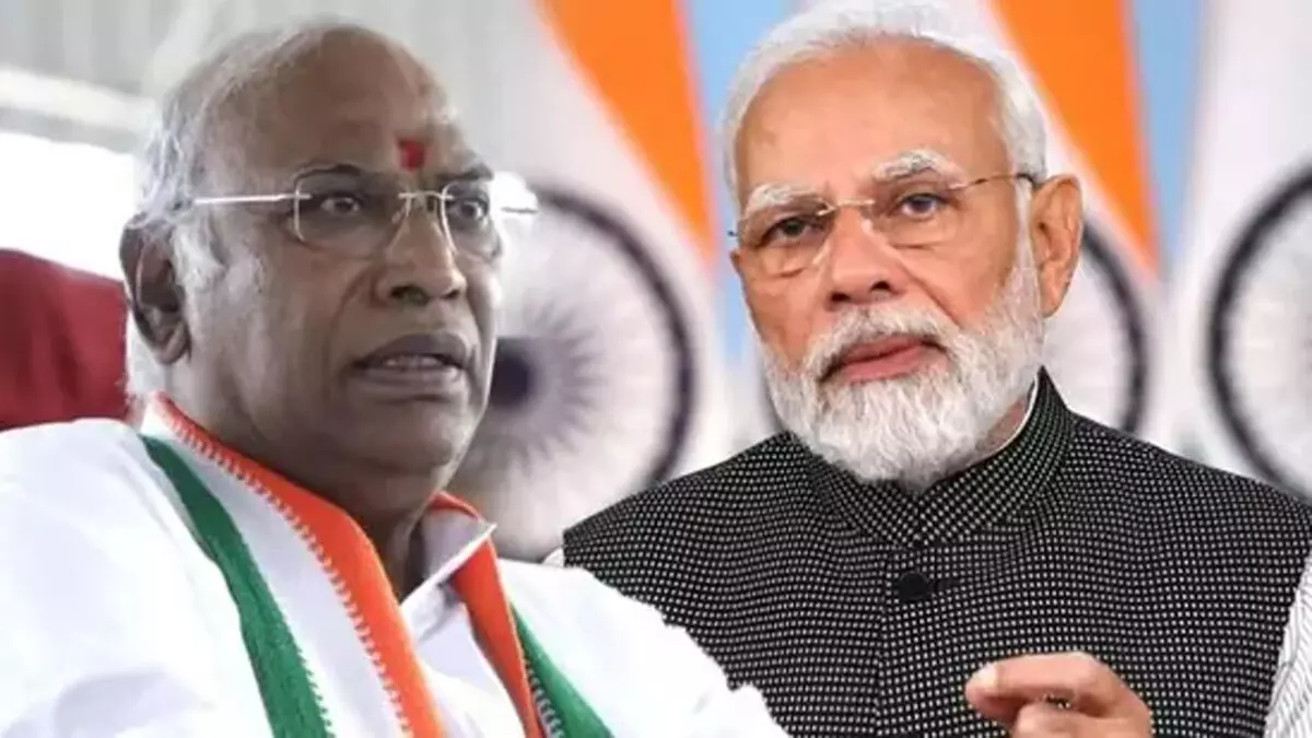 कोयंबटूर सड़क हादसा: 9 पर्यटकों की मौत, पीएम मोदी और खड़गे ने जताया शोक कोयंबटूर सड़क हादसा: 9 पर्यटकों की मौत, पीएम मोदी और खड़गे ने जताया शोक