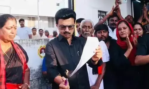 स्टालिन ने इंडिया गठबंधन की एकता को सराहा, परिसीमन बिल का विरोध करने के लिए आभार जताया स्टालिन ने इंडिया गठबंधन की एकता को सराहा, परिसीमन बिल का विरोध करने के लिए आभार जताया