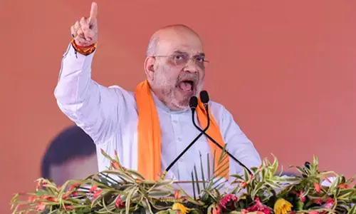 तमिलनाडु में अमित शाह का दमदार रोड शो, चुनावी माहौल गरमाया तमिलनाडु में अमित शाह का दमदार रोड शो, चुनावी माहौल गरमाया