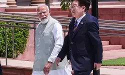 भारत-कोरिया शिखर वार्ता 2026: 2030 तक $50B व्यापार का लक्ष्य, डिजिटल ब्रिज और शिपबिल्डिंग पर हुए बड़े समझौते भारत-कोरिया शिखर वार्ता 2026: 2030 तक $50B व्यापार का लक्ष्य, डिजिटल ब्रिज और शिपबिल्डिंग पर हुए बड़े समझौते