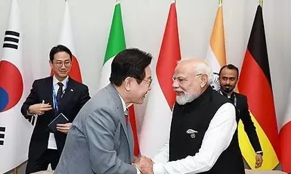 होर्मुज संकट पर साथ आए भारत और दक्षिण कोरिया: राष्ट्रपति ली ने समुद्री मार्ग खोलने के लिए सहयोग का दिया भरोसा होर्मुज संकट पर साथ आए भारत और दक्षिण कोरिया: राष्ट्रपति ली ने समुद्री मार्ग खोलने के लिए सहयोग का दिया भरोसा