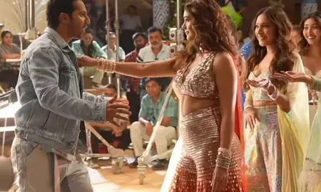 व्याह करवा दो जी का BTS वीडियो वायरल: मृणाल ठाकुर और वरुण धवन की दिखी शानदार केमिस्ट्री व्याह करवा दो जी का BTS वीडियो वायरल: मृणाल ठाकुर और वरुण धवन की दिखी शानदार केमिस्ट्री