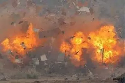 केरल के त्रिशूर में पटाखा निर्माण फैक्ट्री में विस्फोट, 13 की मौत, 40 से अधिक घायल; पूरम उत्सव की तैयारियों के बीच पसरा मातम केरल के त्रिशूर में पटाखा निर्माण फैक्ट्री में विस्फोट, 13 की मौत, 40 से अधिक घायल; पूरम उत्सव की तैयारियों के बीच पसरा मातम