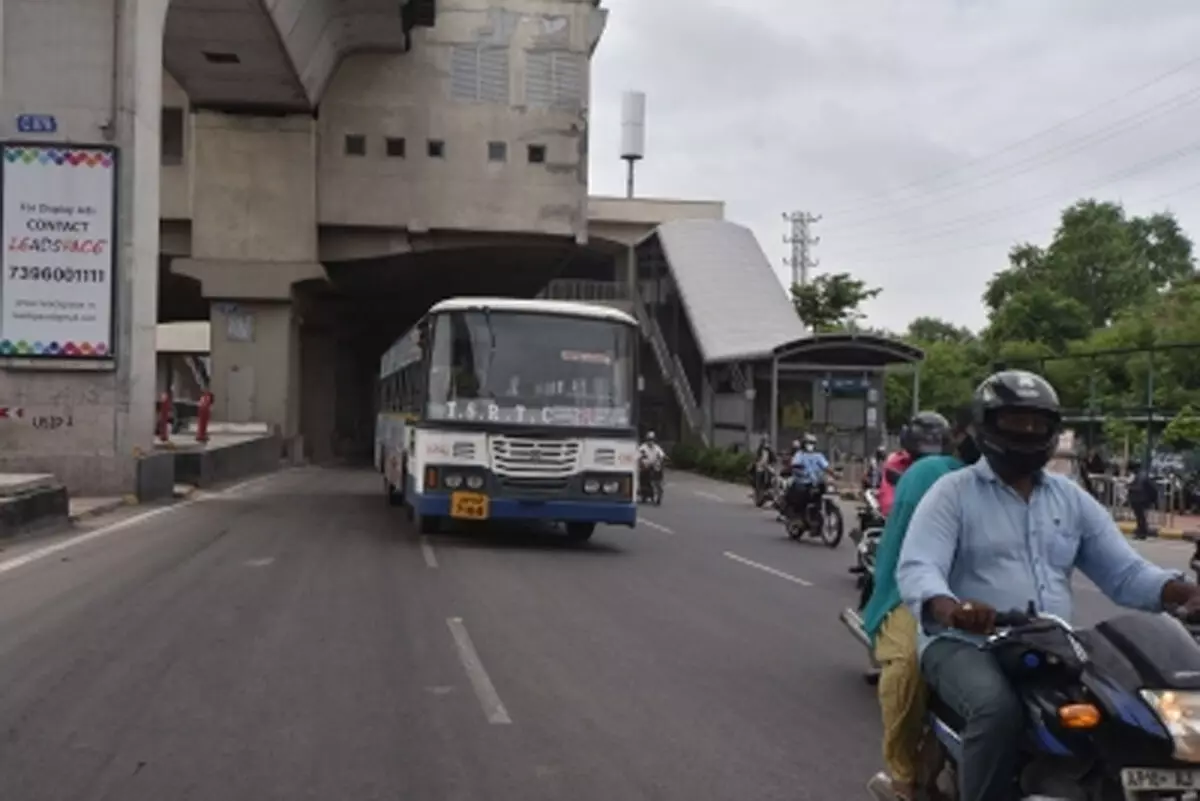 तेलंगाना आरटीसी कर्मचारी हड़ताल पर जाने के लिए तैयार तेलंगाना आरटीसी कर्मचारी हड़ताल पर जाने के लिए तैयार