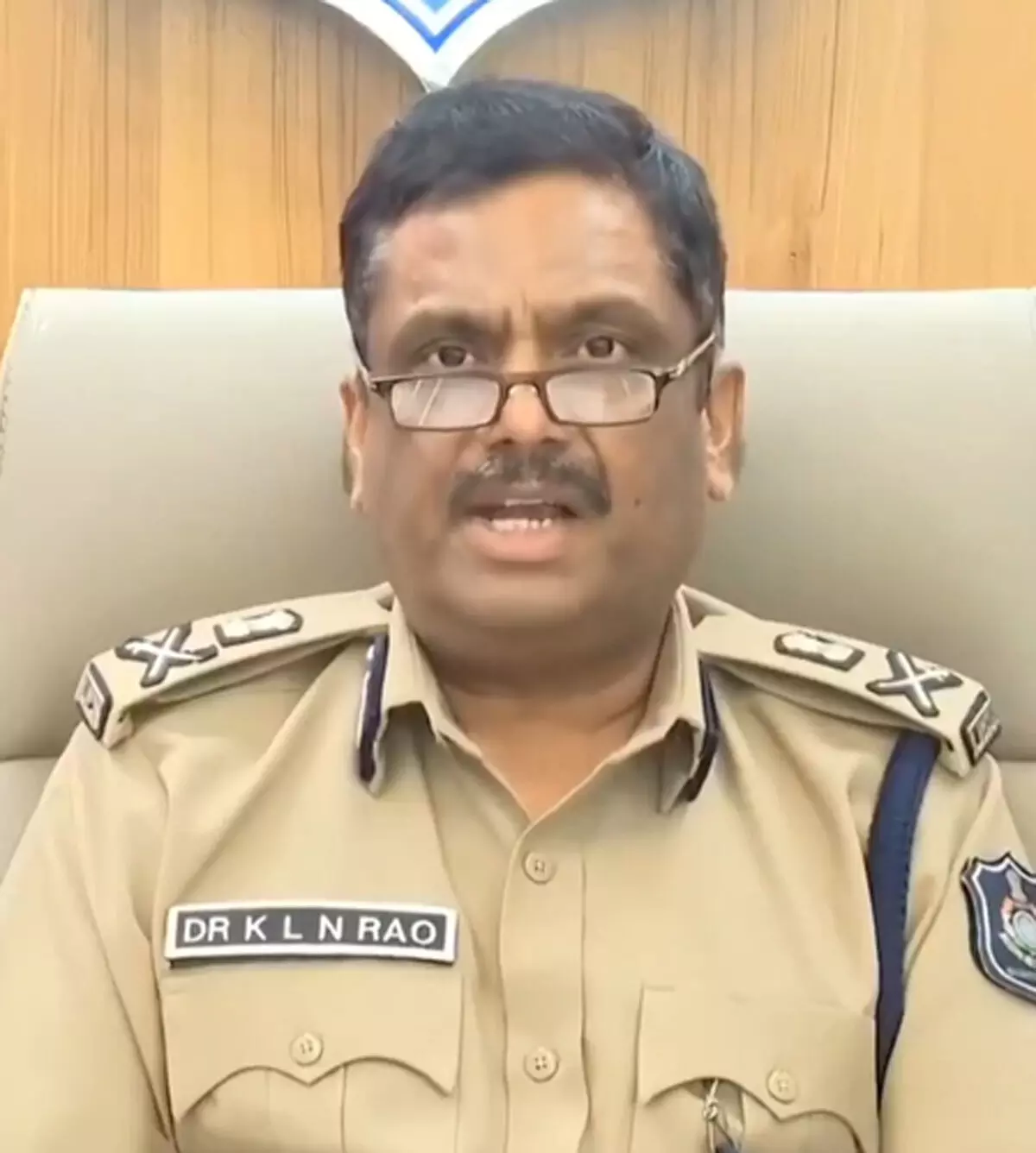 गुजरात: स्थानीय निकाय चुनावों के लिए तैनात किए जाएंगे एक लाख से अधिक सुरक्षाकर्मी गुजरात: स्थानीय निकाय चुनावों के लिए तैनात किए जाएंगे एक लाख से अधिक सुरक्षाकर्मी