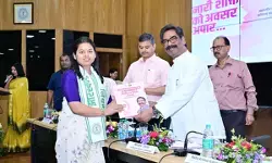 झारखंड: सीएम हेमंत सोरेन ने 299 नवनियुक्त सीडीपीओ और महिला पर्यवेक्षिकाओं को सौंपे नियुक्ति पत्र